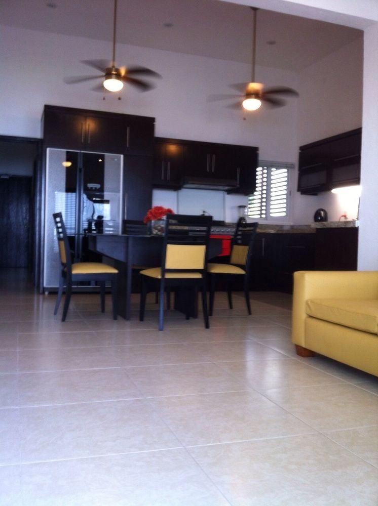 Casa Fausta Apartment Плая дел Кармен Екстериор снимка